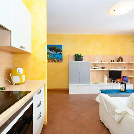 Giglio Apartment *